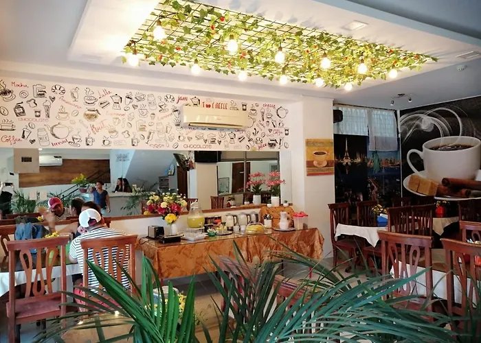 Hostal Perla Real Inn